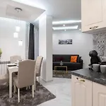 Top Central Luxury Apartment & Free Parking